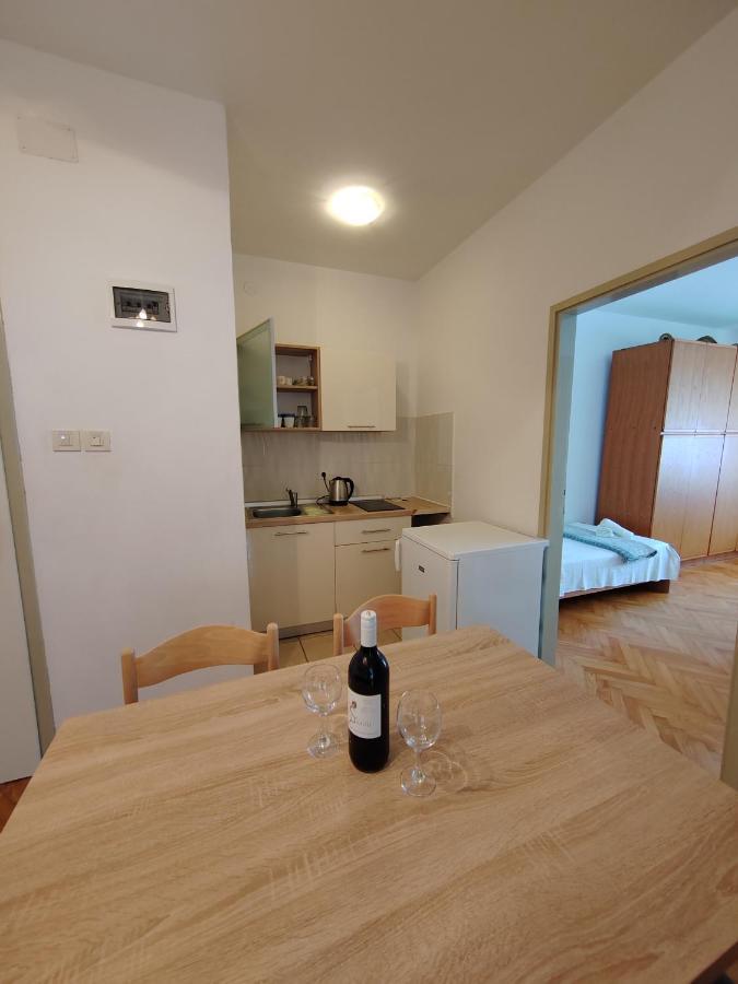 Apartments Kocijan Sukošan Eksteriør bilde